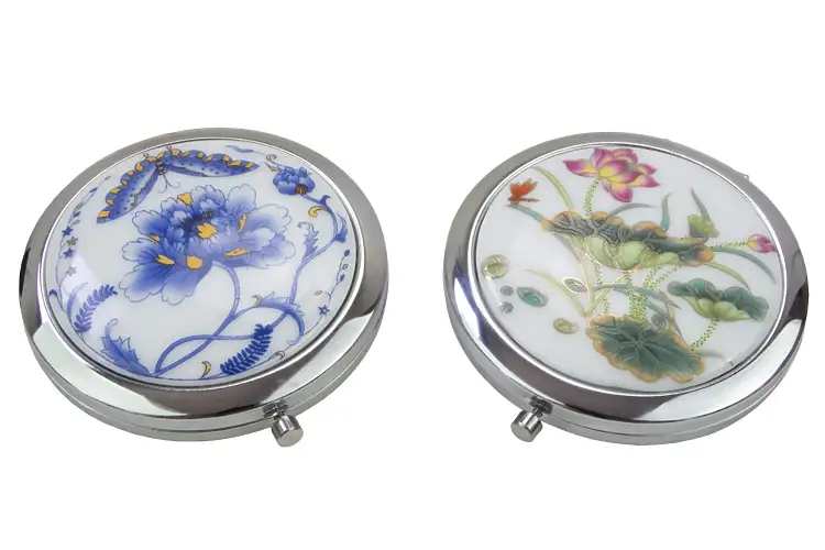 Thumbnail of assets/images/porcelaincompactmirrors-1-edit.jpg