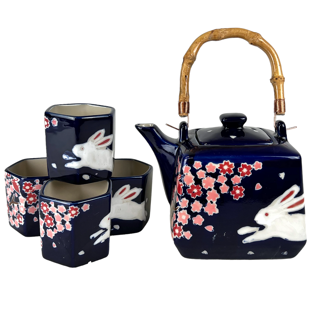 Rabbit with Sakura Cherry Blossoms | 20oz Tea Set with Bamboo Handle